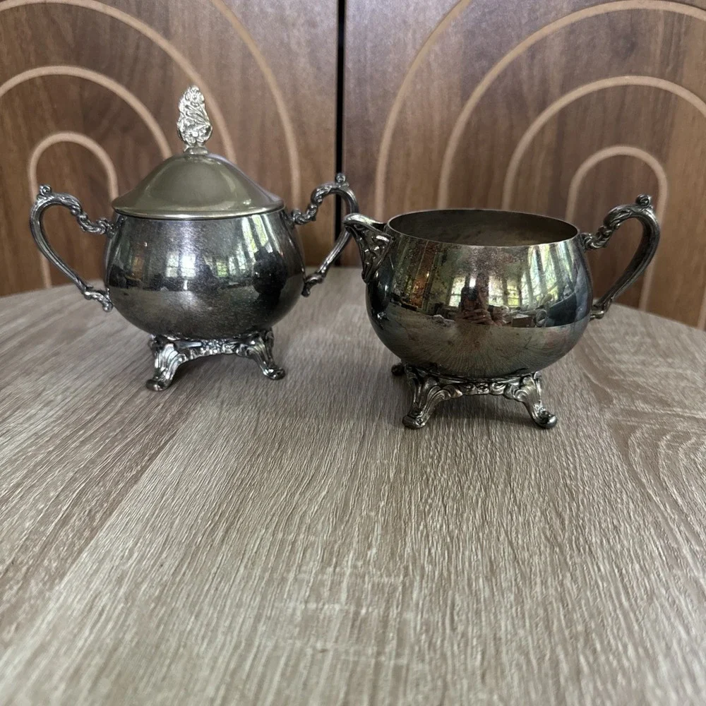 Vintage Oneida Silverplate Footed Sugar Bowl with Lid & Creamer Set Patina
